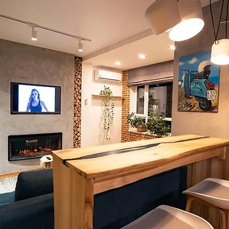Loft Near Smart Plaza Polytech, Center Κίεβο